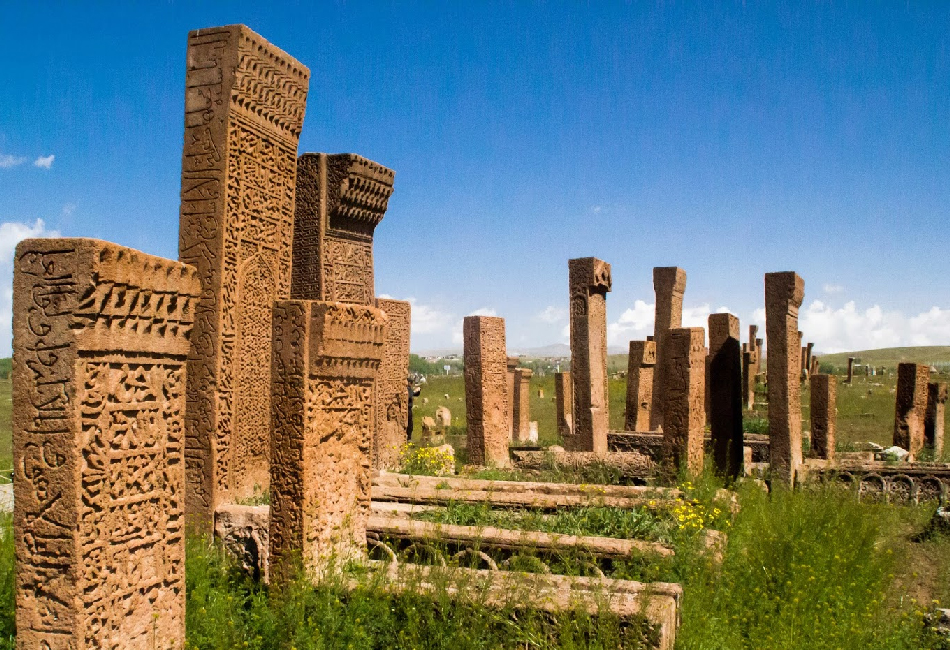 <br />
<b>Notice</b>:  Undefined property: stdClass::$title in <b>/home/orhan/public_html/templates/get_albums.php</b> on line <b>52</b><br />
